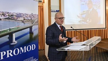 Vesić otvorio međunarodni seminar o modernizaciji javnog prevoza u Beogradu