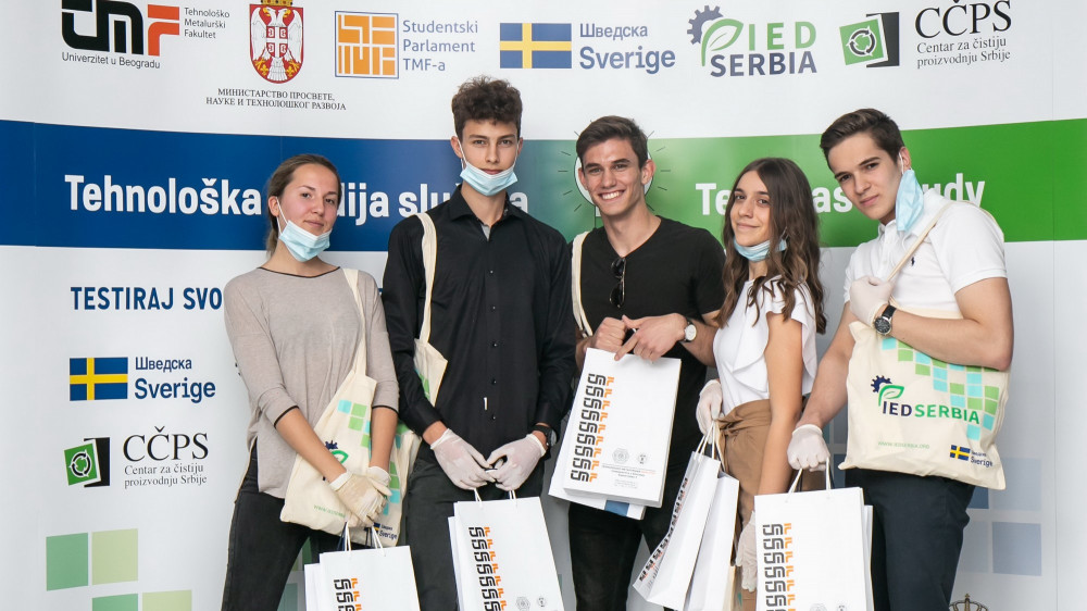 Prvu nagradu na Techcasestudy osvojila ekipa iz Pete beogradske gimnazije