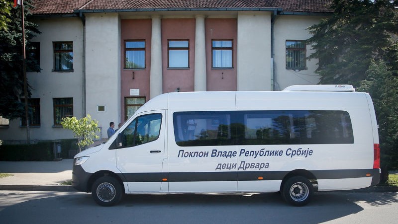 Mali uručio respiratore i medicinsku opremu Drvaru