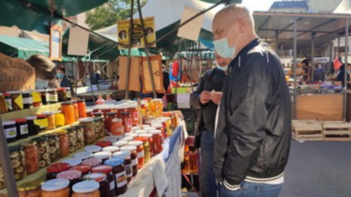 Karavan zimnice na pijaci Skadarlija, Slatki ukusi na pijaci Palilula