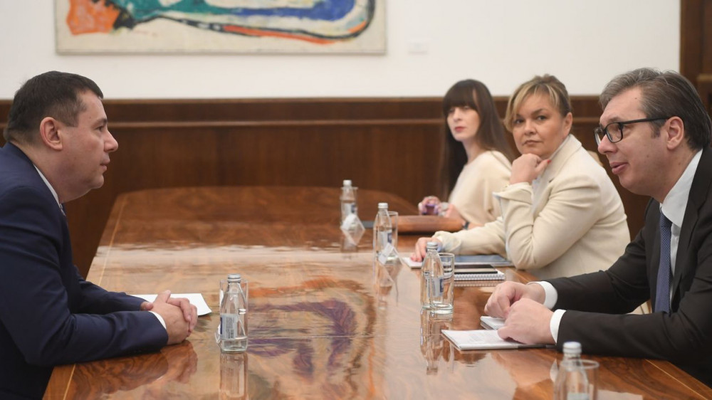 Predsednik Vučić razgovarao sa ambasadorom Mađarske 