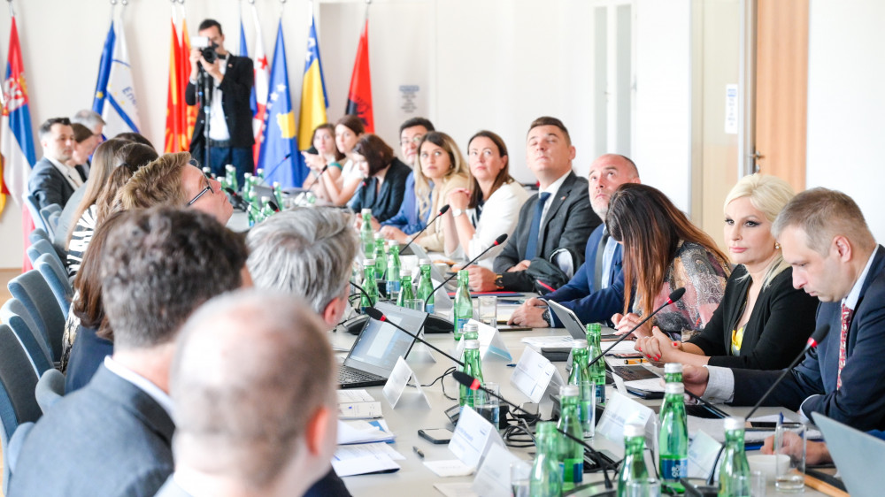 Zelena agenda i različiti dobavljači energenata neophodni za obezbeđivanje energetske stabilnosti