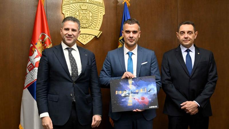 Priznanje kompanije Erbas MUP-u Srbije za borbu protiv požara u Evropi