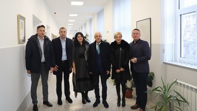 Svetosavska nagrada Petoj beogradskoj gimnaziji