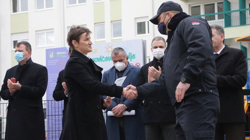 Uručeni ključevi stanova za pripadnike snaga bezbednosti u Novom Sadu