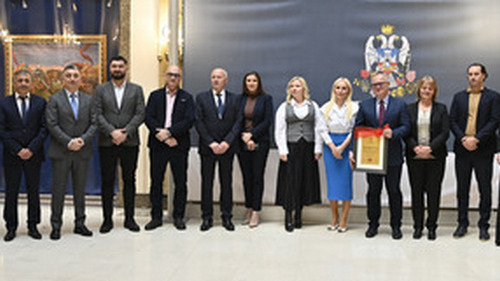 Vesić: Grad Beograd obezbedio donaciju za izgradnju pet kuća na Baniji