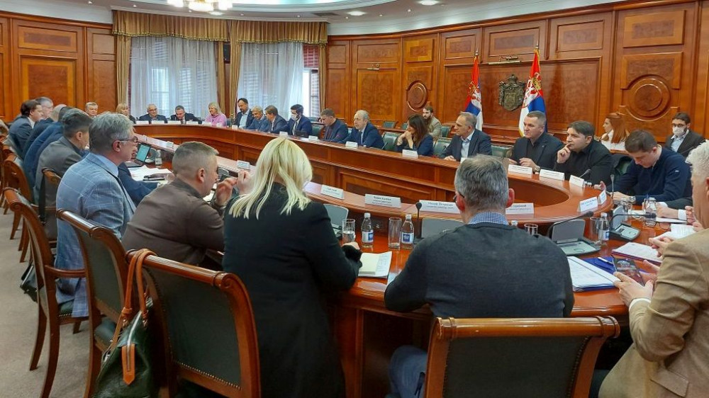 Obezbeđene dovoljne količine naftnih derivata