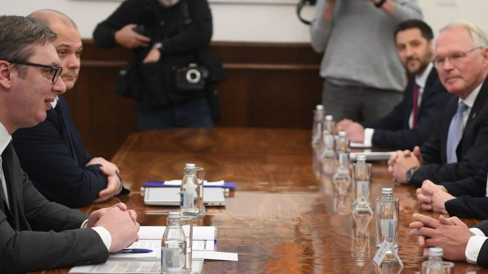 Predsednik Vučić se sastao sa američkim senatorima