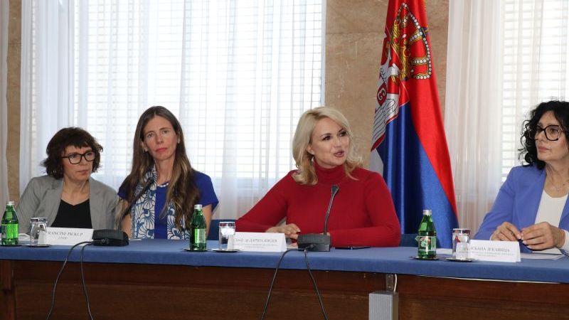 Odgovoran pristup rađanju i stvaranju porodice
