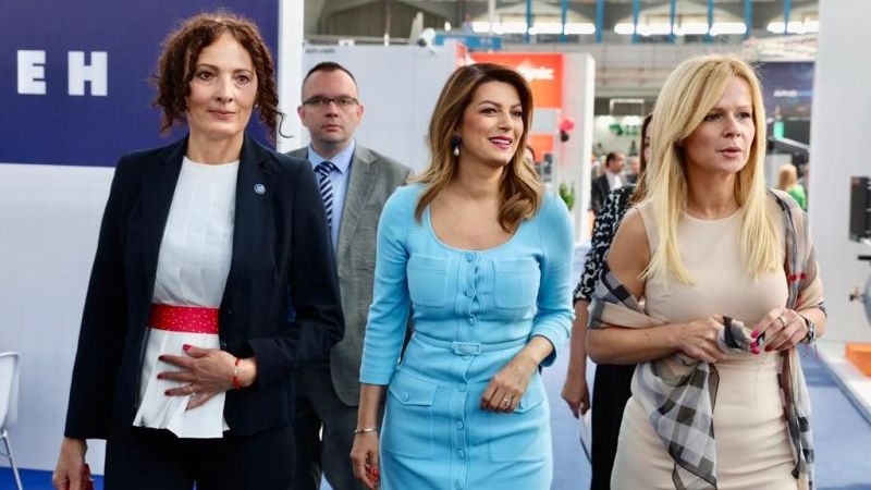 Tehnologija i inovacije poluge za napredak čovečanstva
