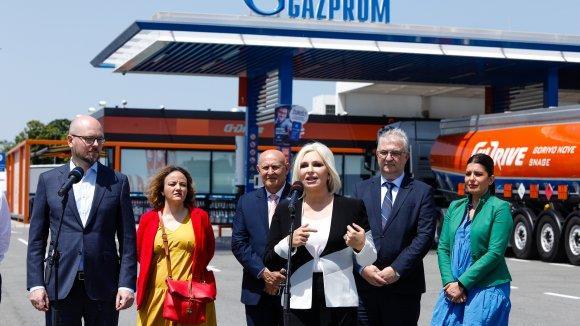 Vlada i NIS partneri u energetskoj tranziciji