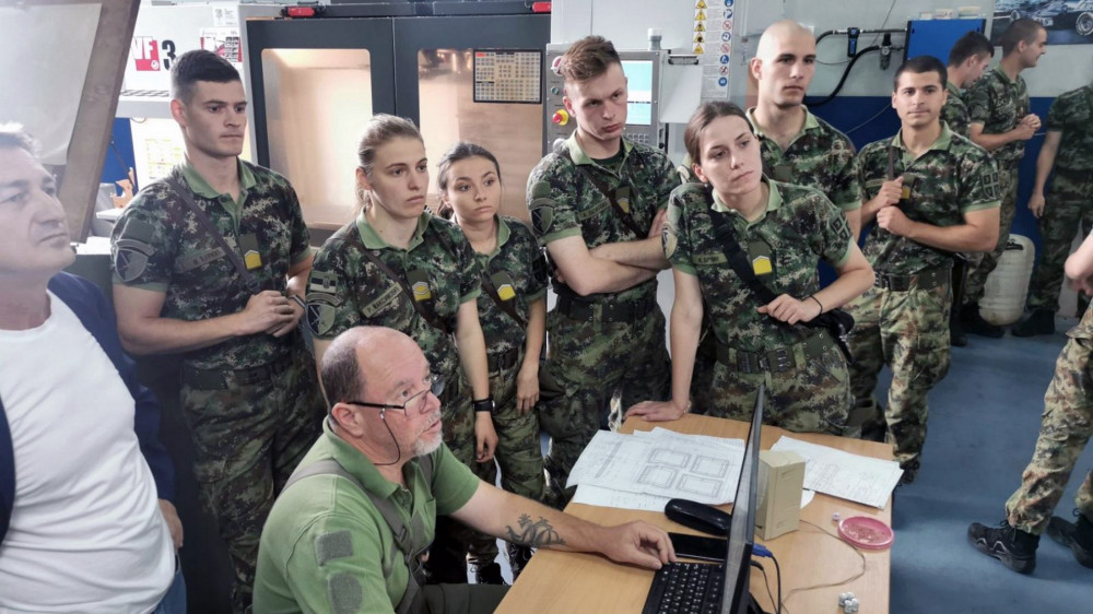 Obuka kadeta u Tehničkom remontnom zavodu Čačak