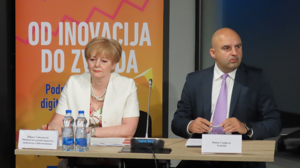 Svi bismo vozili električni automobil, kad bi država platila pola cene