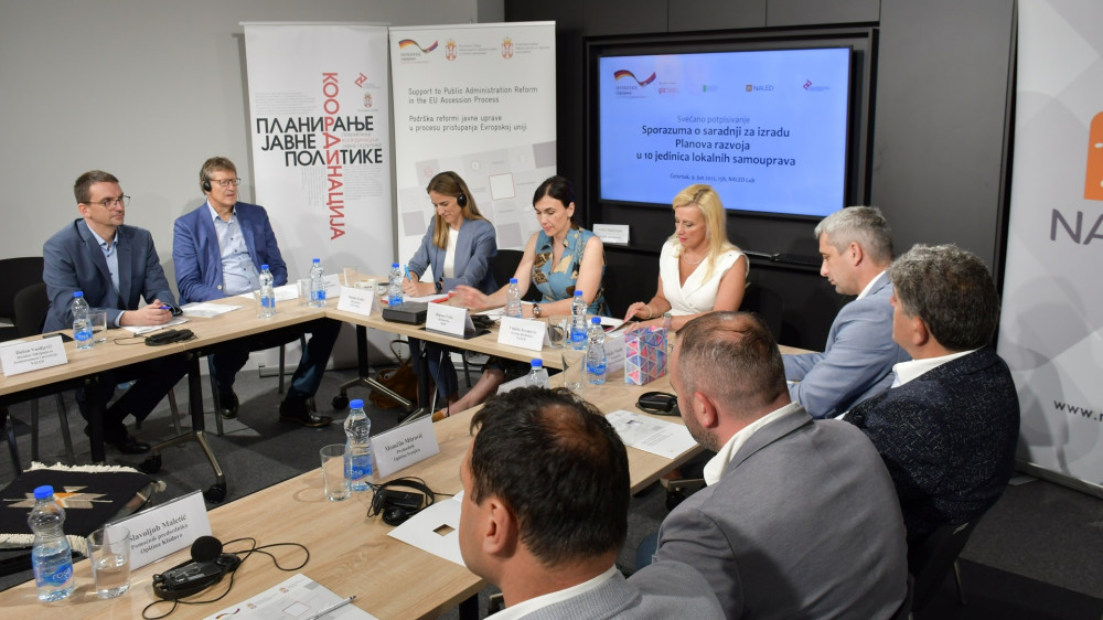 Deset gradova i opština dobijaju moderne planove razvoja