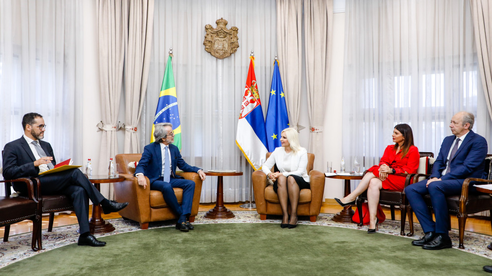 Mihajlovićeva s ambasadorom Brazila o razmeni iskustava u oblasti OIE i biogoriva