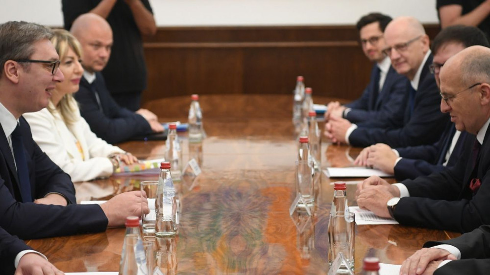 Sastanak predsednika Vučića sa ministrom spoljnih poslova Republike Poljske