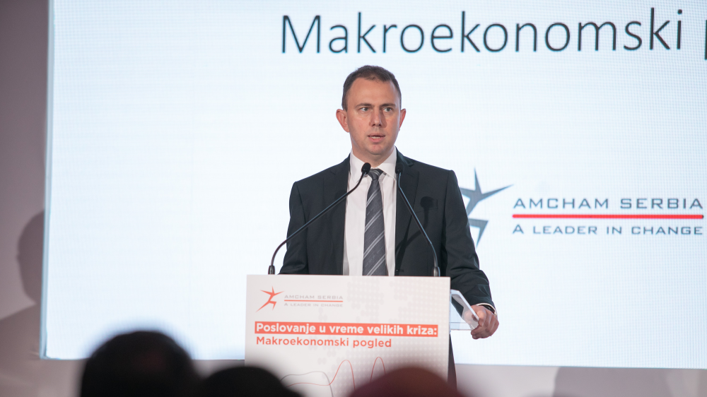 AmCham: Globalna kriza preti da uspori rast