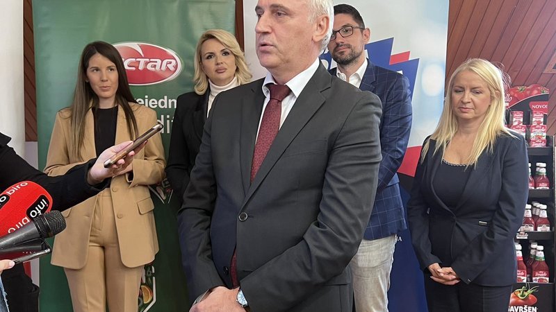 Moja prva plata šansa za 15.000 mladih