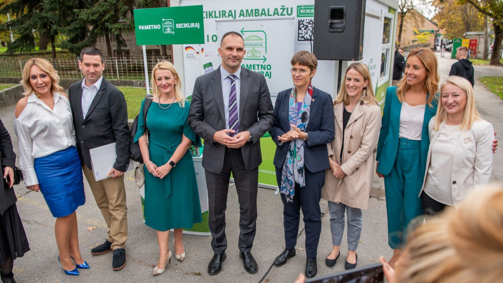 Zrenjanin prvi grad koji dobija pametni sistem za reciklažu ambalažnog otpada