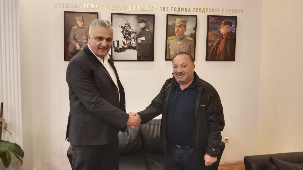 Direktor RGZ-a čestitao odlazak u penziju besprekornom službeniku