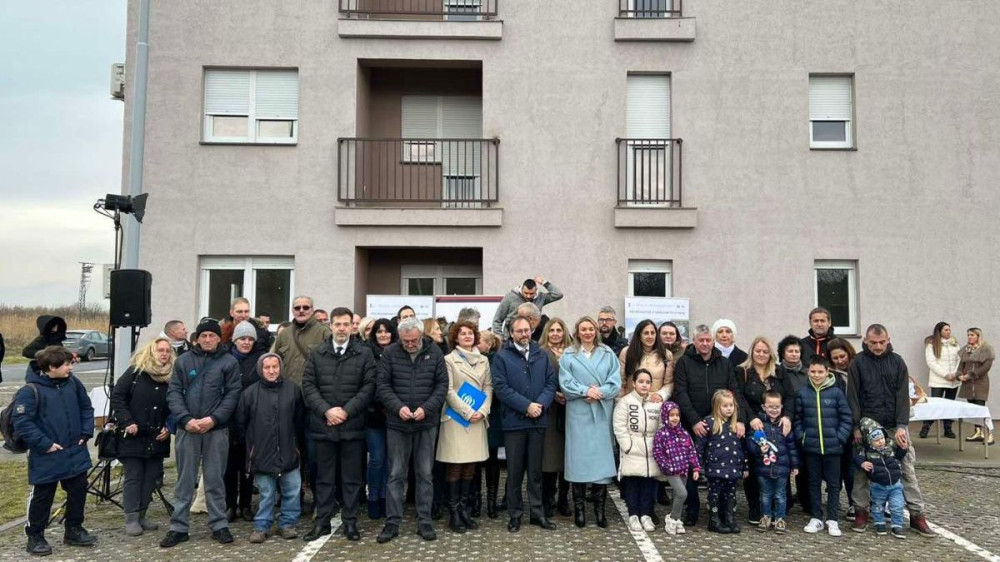 Uručeni ključevi 44 nova stana za izbeglice u Subotici