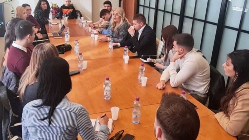 Simanić: Cilj nam je da se mladi ekonomski osnaže i ostanu u Srbiji