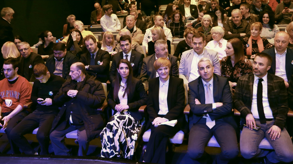 Svečano otvoreno rekonstruisano pozorište Dadov