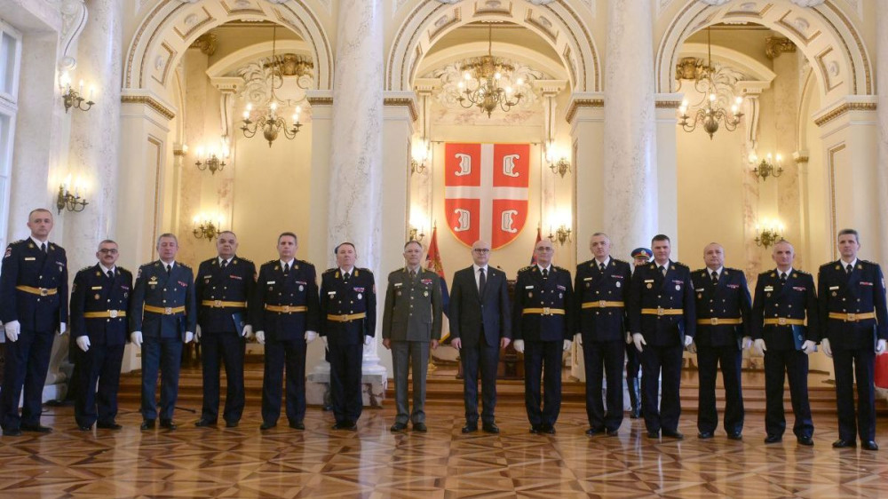 Oficirima VS uručeni ukazi o unapređenjima i postavljenjima