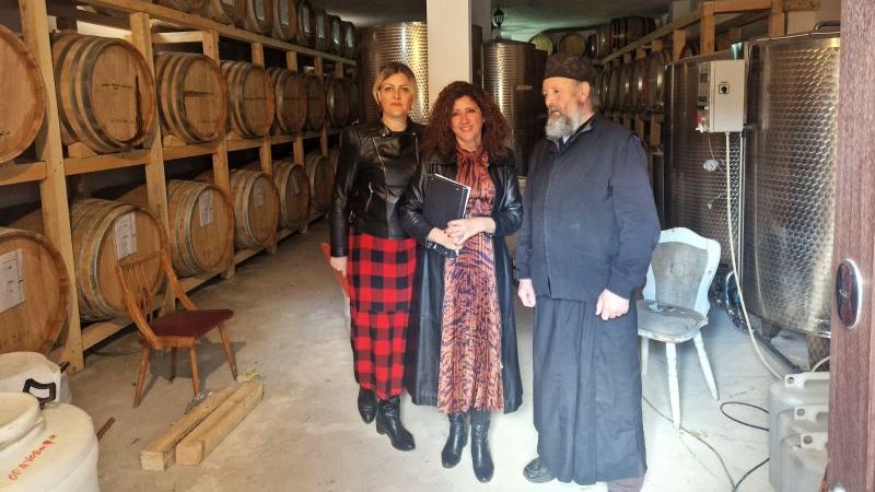 Manastir Duboki potok dobio opremu za unapređenje manastirske ekonomije