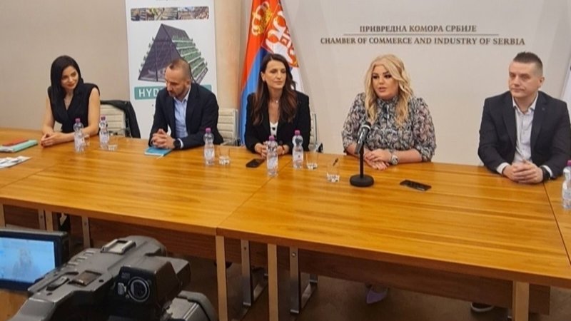 Počela kampanja Osnažena žena-jača porodica