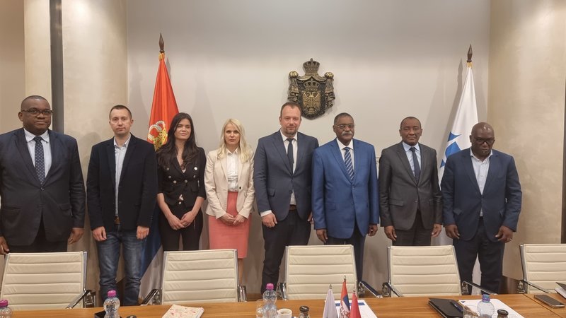 Unapređenje trgovinskih odnosa Srbije i Angole