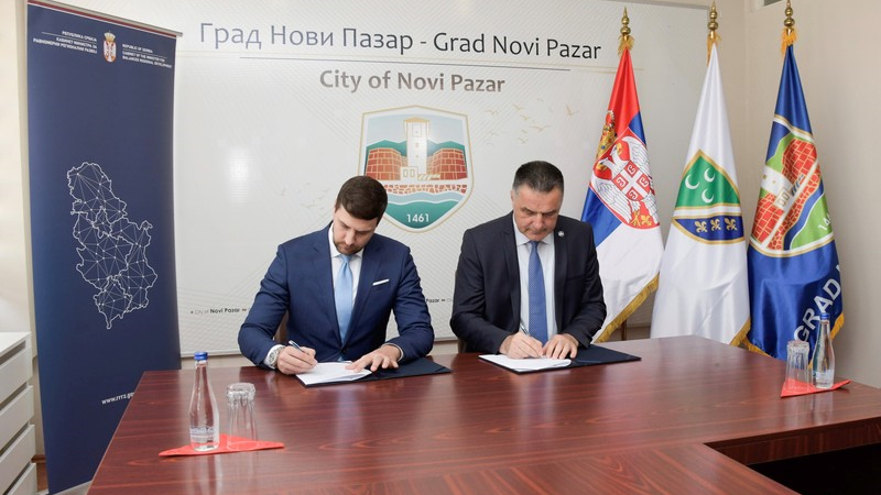 Potpisani ugovori o sufinansiranju dva projekta u Novom Pazaru