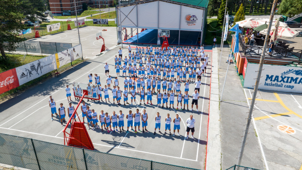 Letnji sportski kampovi sa stotinama mladih na terenima Zlatibora