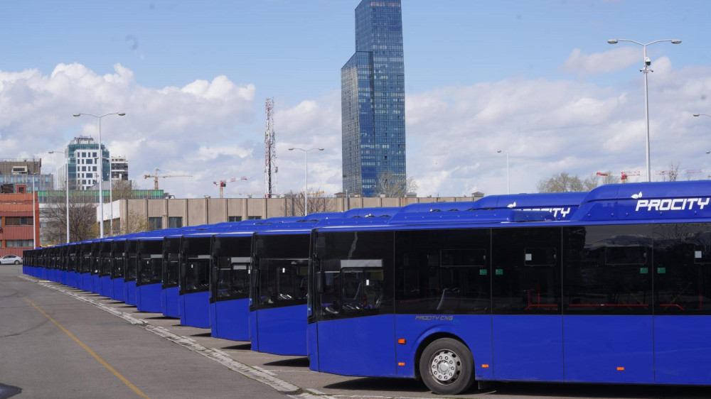 U GSP Beograd stiglo još 100 novih plavih zglobnih autobusa