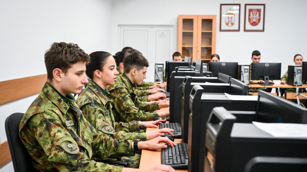 Otvoren drugi upisni rok za vojne škole