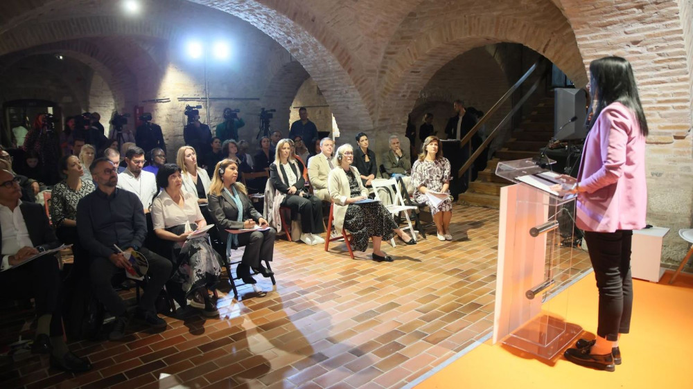 Izazovi planiranja i formiranja porodice u savremenom društvu