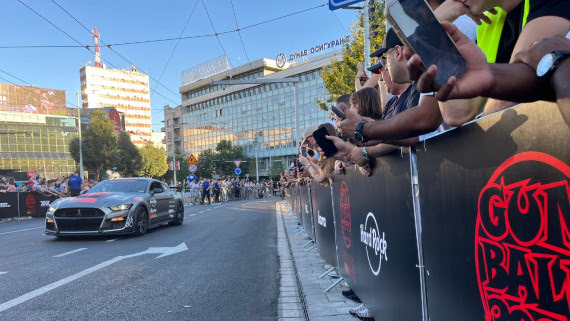 Proslava automobila, košarke i filantropije u centru Beograda