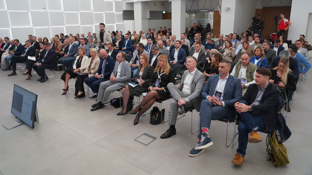 Lizing podržao privredu Republike Srbije sa 10 milijardi evra