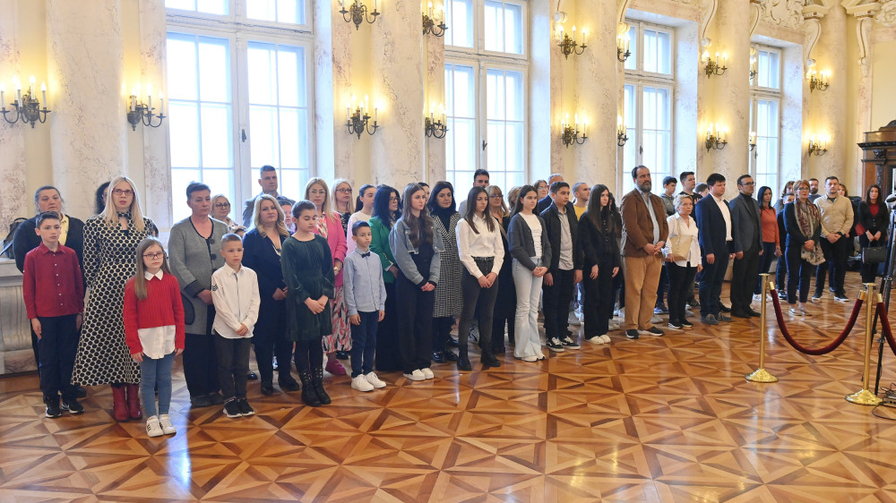 Otvoren konkurs za osnovce Naš vojnik, naš heroj